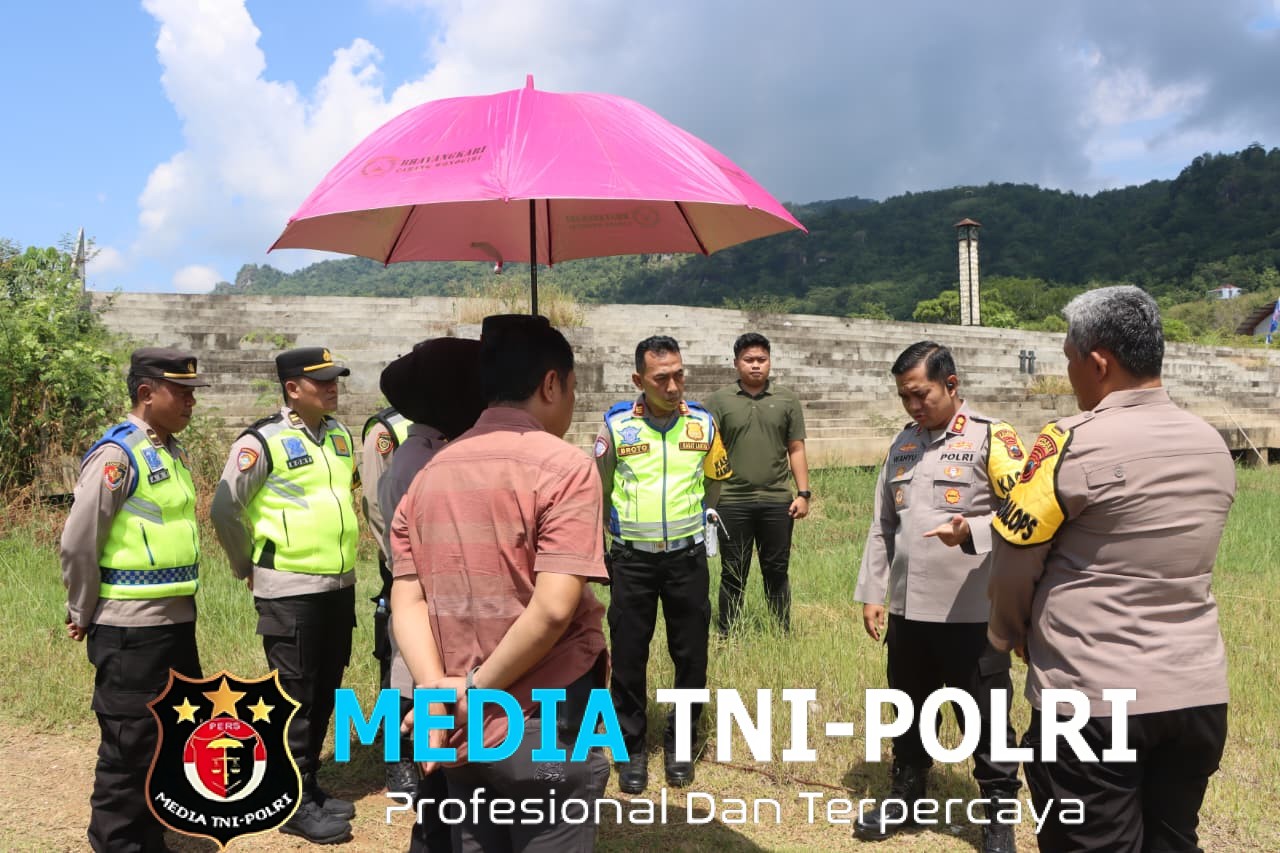 Kapolres Wonogiri Pimpin Pengecekan Pos Gereja dan Obyek Wisata di Hari Pertama Operasi Lilin Candi 2025