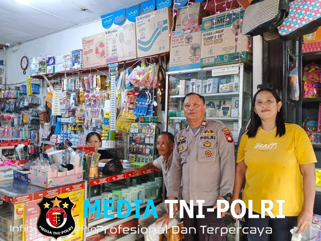 Tingkatkan Keamanan, Polisi Laksanakan Patroli Siang dan Sambangi Toko Warga