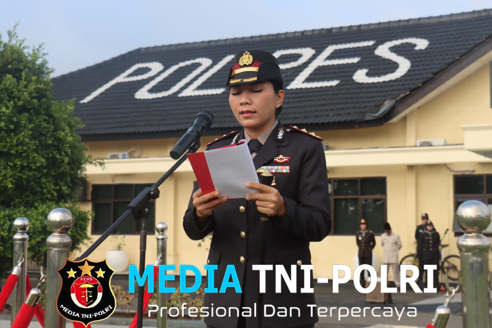 Kapolres Lampung Timur Pimpin Upacara Peringatan Hari Ibu ke-97 Tahun 2025