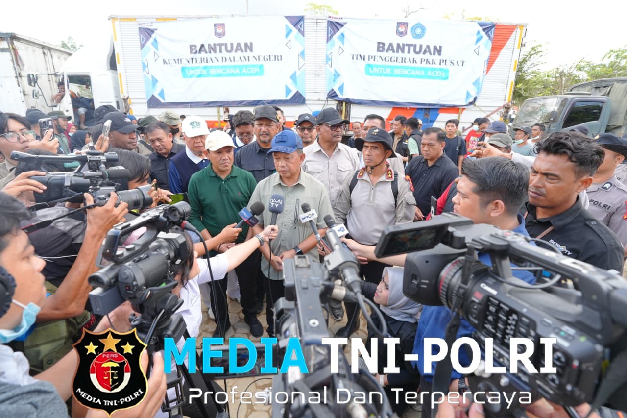Mendagri Serukan Percepatan Pembersihan Sisa Banjir dan Pembangunan Hunian Tetap di Aceh Tamiang