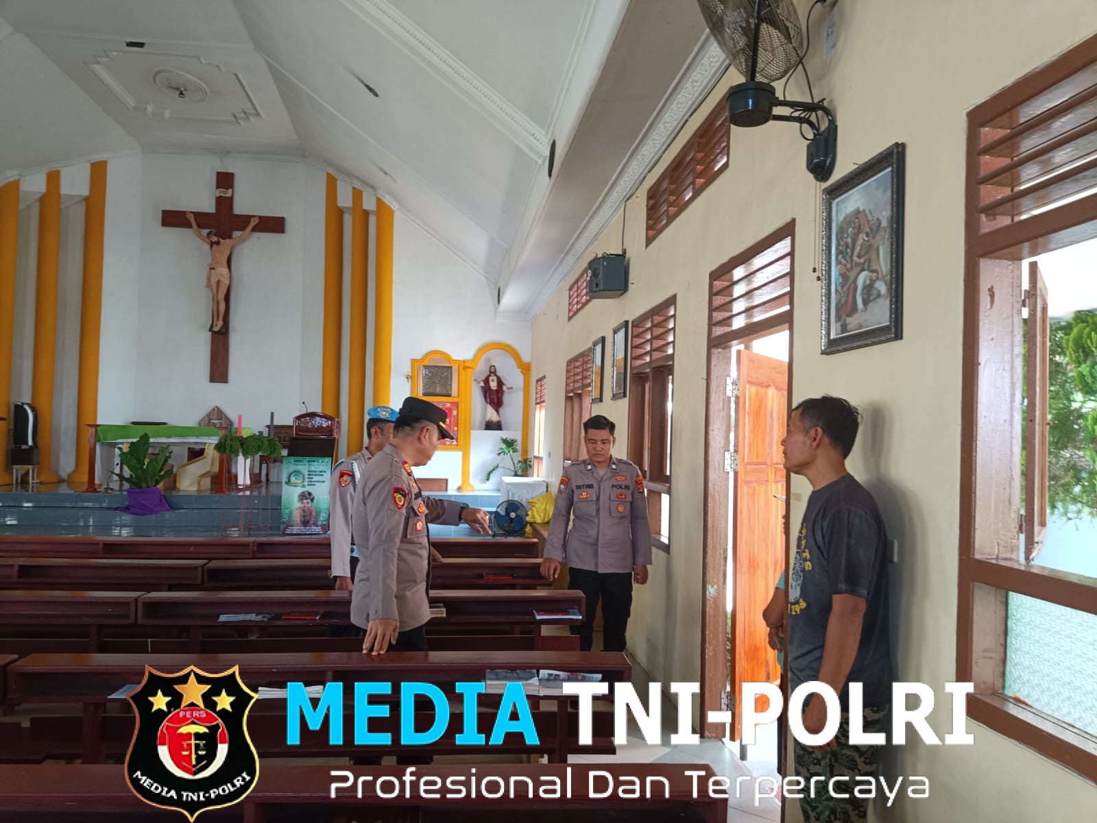 Jelang Misa Natal 2025, Kapolsek Sukoharjo Tinjau Sejumlah Gereja