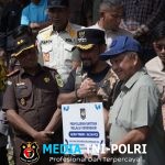 Dari Aceh Tamiang, Mendagri Bertolak ke Aceh Timur Serahkan Bantuan