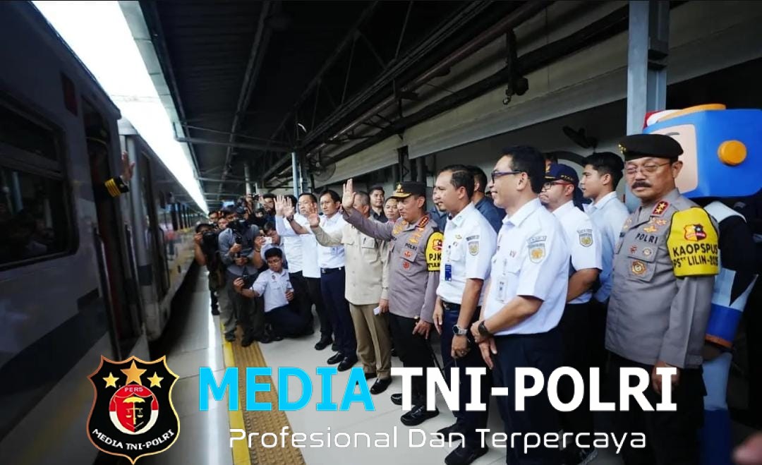 Tinjau Stasiun Pasar Senen, Kapolri Ingatkan Seluruh Personel dan Prasarana Harus Siap Hadapi Bencana Saat Nataru 2025/2026