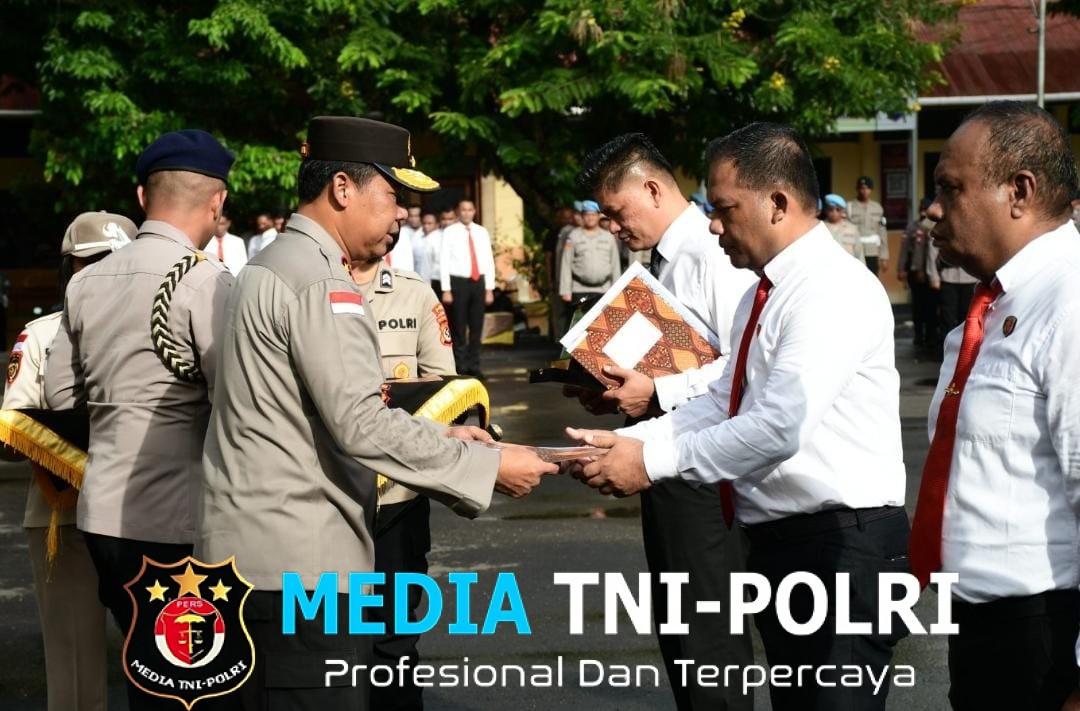 Berhasil Selesaikan Kasus Menonjol, 40 Personel Tim Sus Terima Piagam dari Kapolda NTT