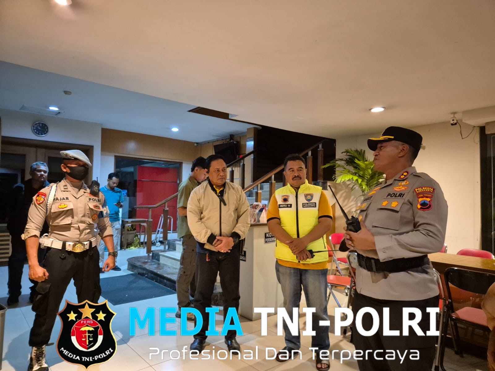 Pastikan Ibadah Natal Aman dan Damai, Polda Jateng Gelar Pengecekan dan Sterilisasi Gereja