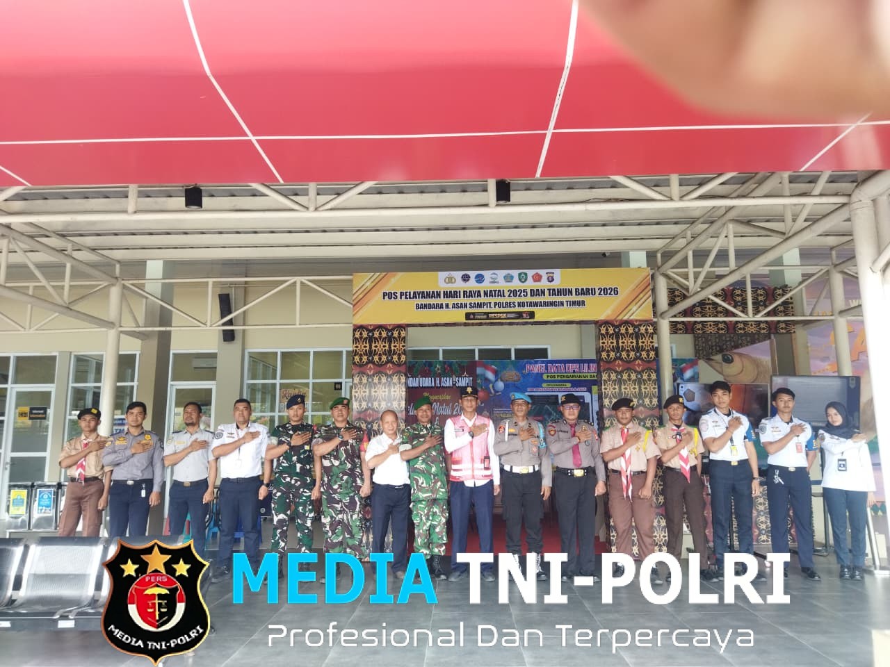 Personil Kodim 1015/Sampit Laksanakan Pengamanan di Sejumlah Pos Jaga Terpadu Nataru