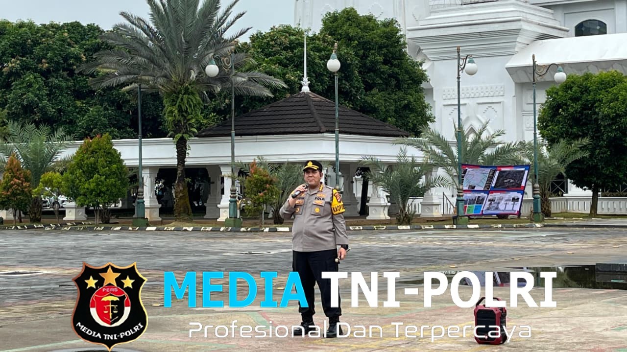 Polda Banten Gelar Apel Pengamanan Aksi Unjuk Rasa Aliansi Buruh KSPI di KP3B