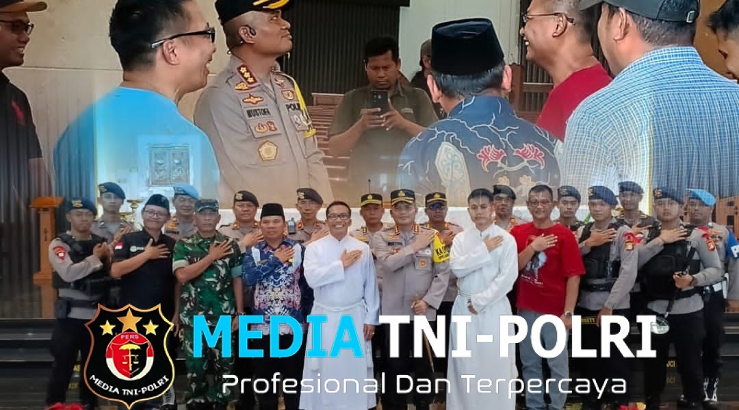 Jelang Ibadah Natal dan Tahun Baru, Tim Gegana Sterilisasi Dua Gereja di Cikarang Selatan