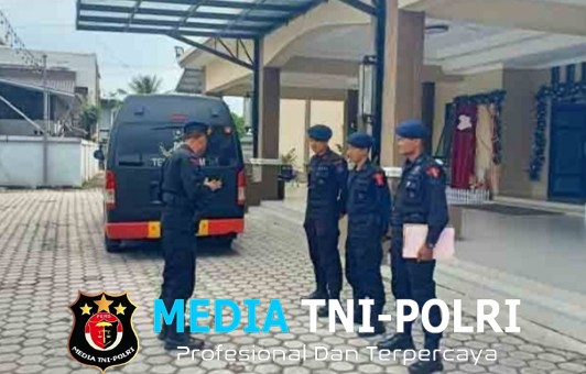 Pengamanan Gereja di Palangka Raya Diperketat, Jibom Satbrimob Lakukan Sterilisasi