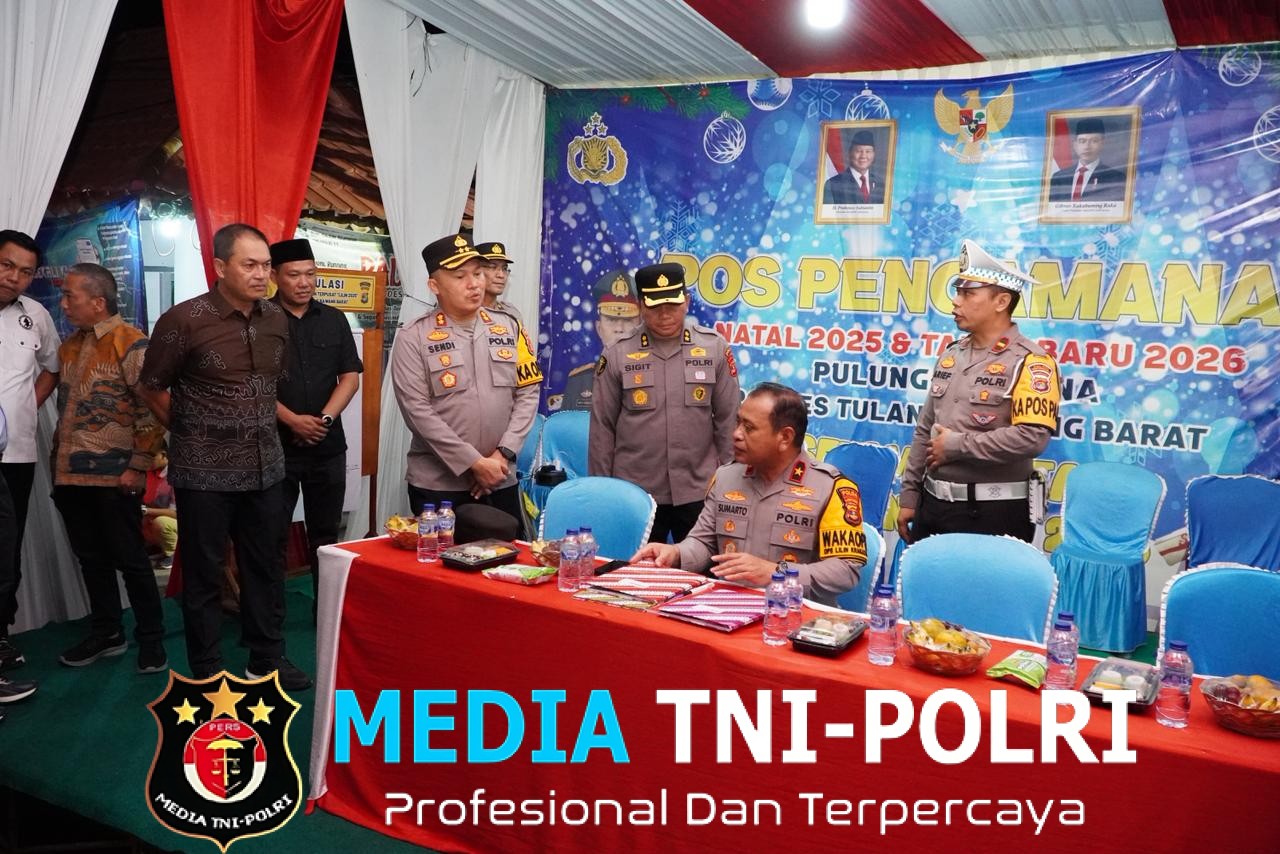 Pastikan Keamanan Ibadah Natal, Wakapolda Lampung Langsung Tinjau Langsung Pengamanan Gereja di Kabupaten Tulang Bawang Barat