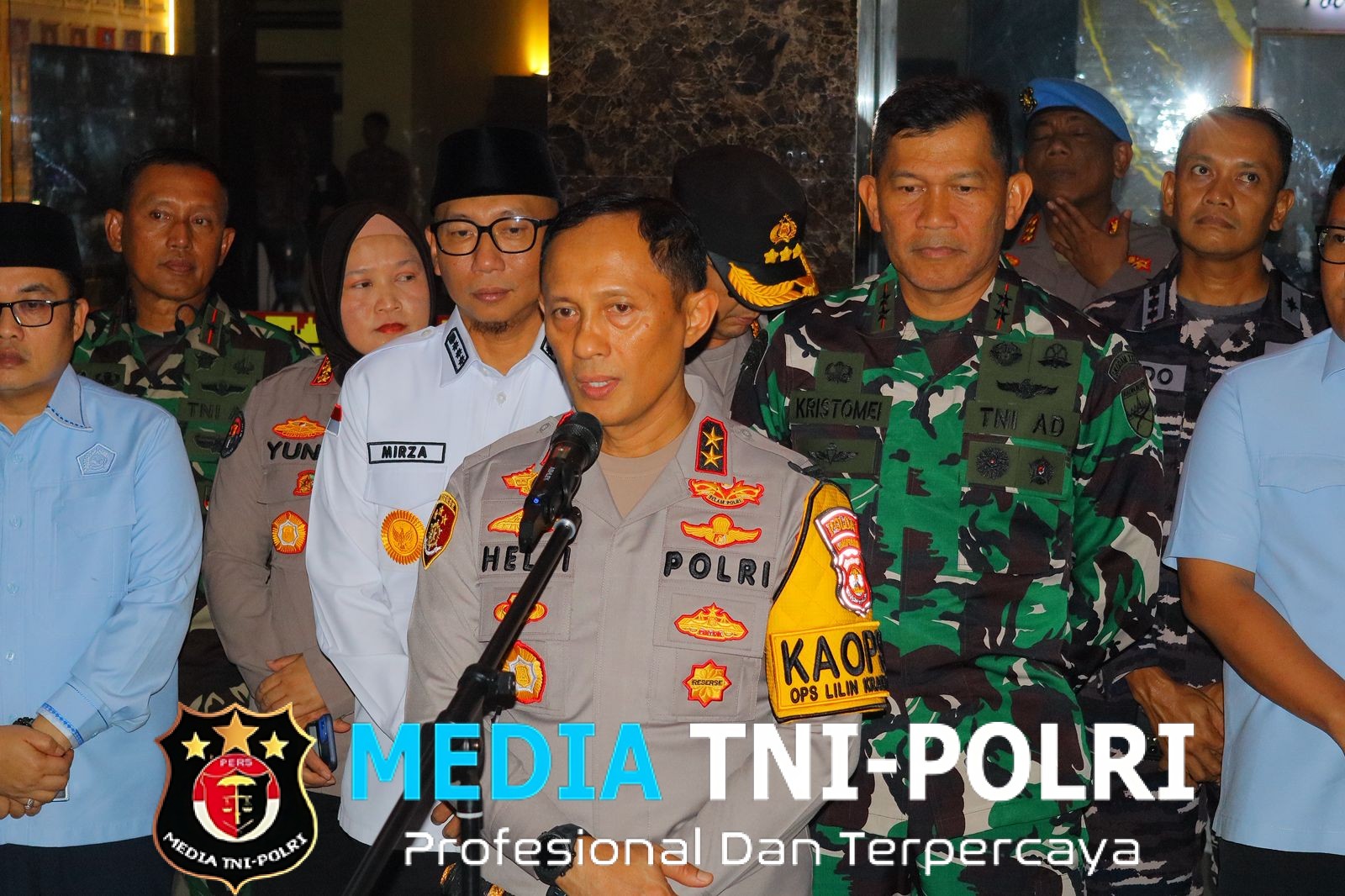 Kapolda Lampung Dan Forkopimda Monitoring Pengamanan Dan Jalannya Ibadah Natal Di Gereja Bandar Lampung