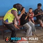 Senyum Polwan di Operasi Lilin, Hangatkan Hati Warga dan Anak Kecil