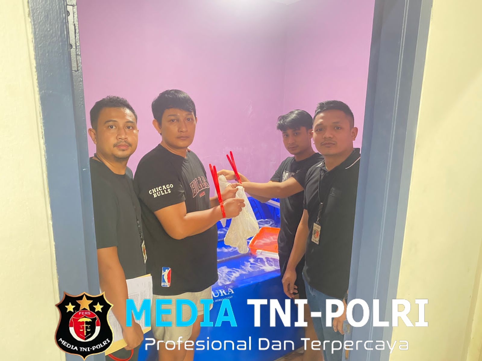 Satreskrim Polres Metro Tangerang Kota Ungkap Gudang Pengelolaan 30.000 Benih Lobster Ilegal