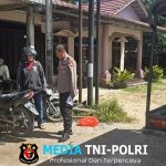 Jaga Rasa Aman, Polsek Mandor Patroli Siang dan Beri Himbauan Warga