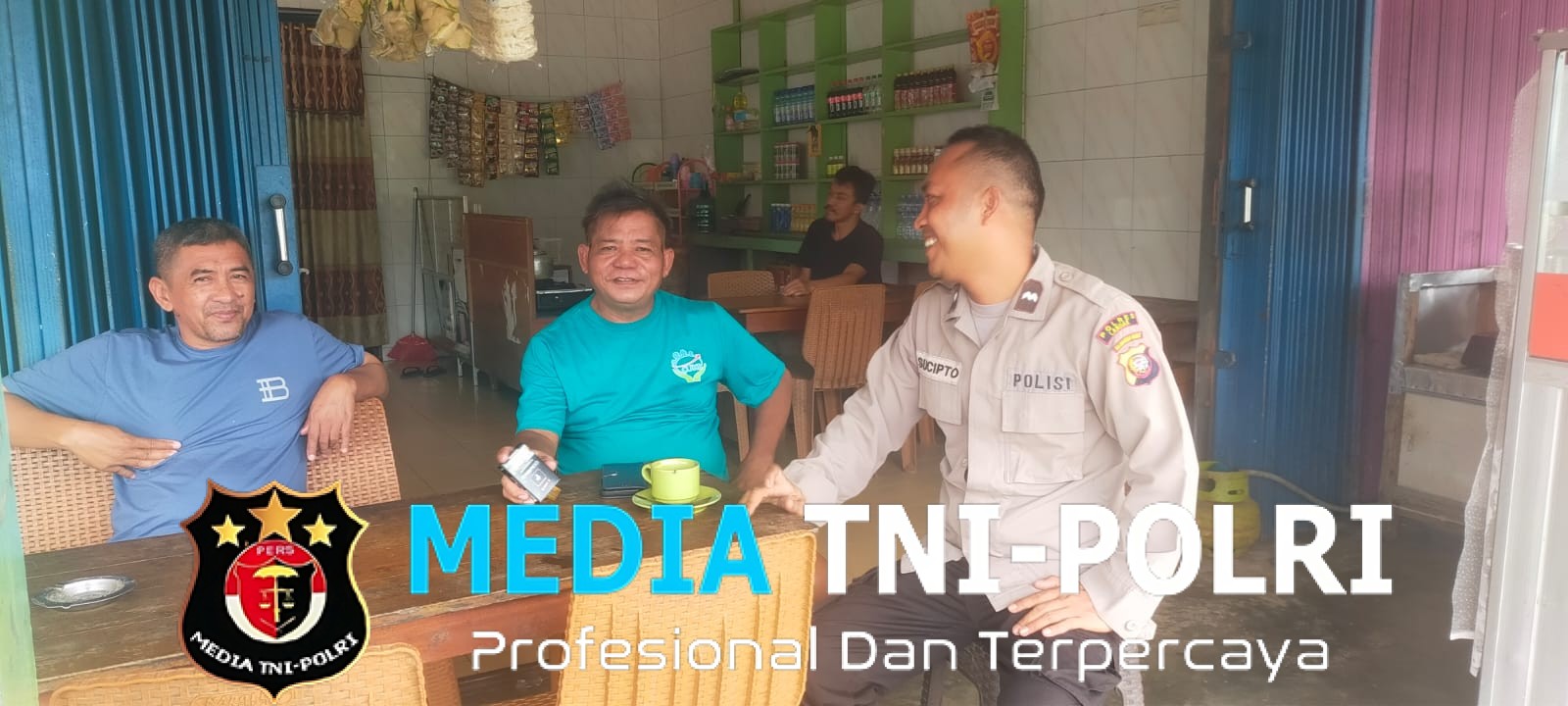 Patroli Siang, Polisi Temui Warga dan Sampaikan Pesan Kamtibmas