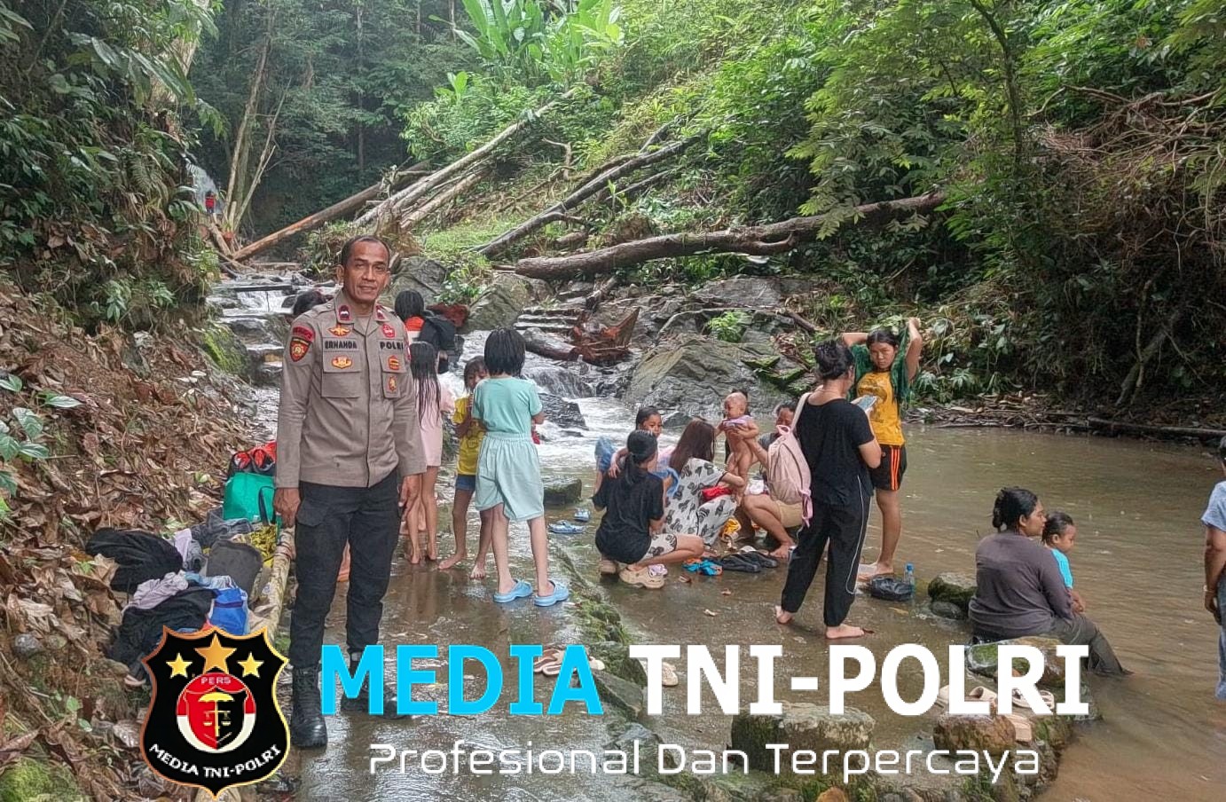 Patroli Monitoring Libur Natal, Polsek Mempawah Hulu Pantau Aktivitas Masyarakat di Objek Wisata