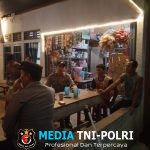 Patroli Malam Jadi Ajang Silaturahmi Polisi dengan Warga Air Besar