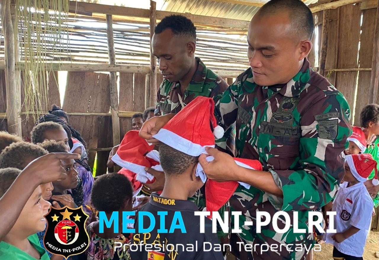 Pos Denom Satgas Yonif 751/VJS Gelar Ibadah Bersama dan Bagikan Bingkisan Natal untuk Anak-Anak