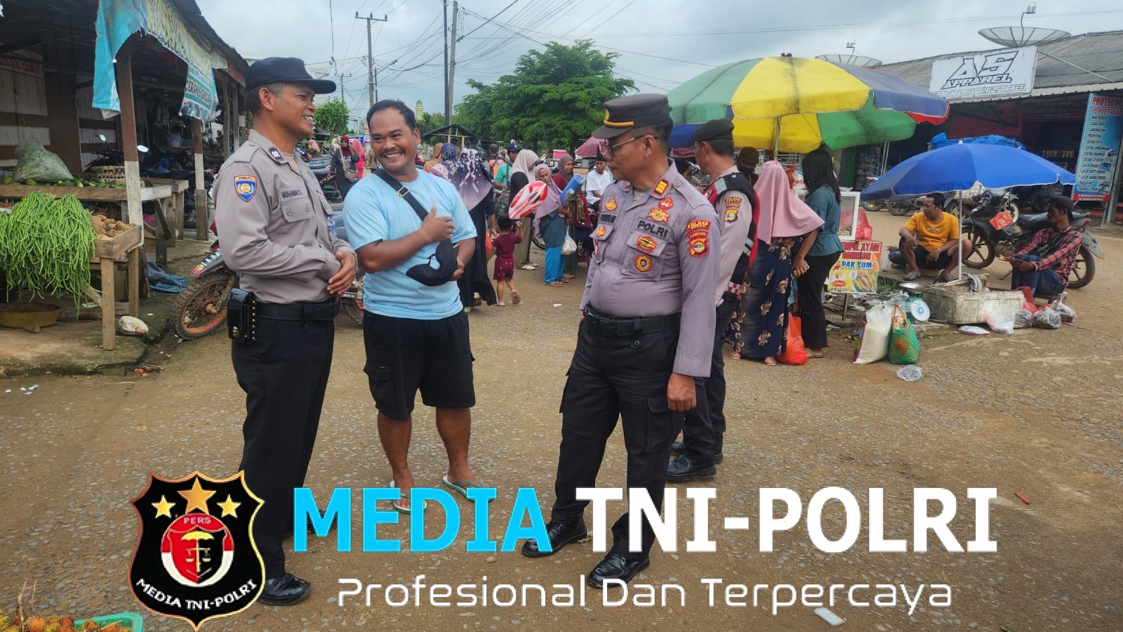 Hadir di Tengah Masyarakat, Satgas Polres Mesuji Pererat Silaturahmi Lewat Sambang dan Binluh di Pasar