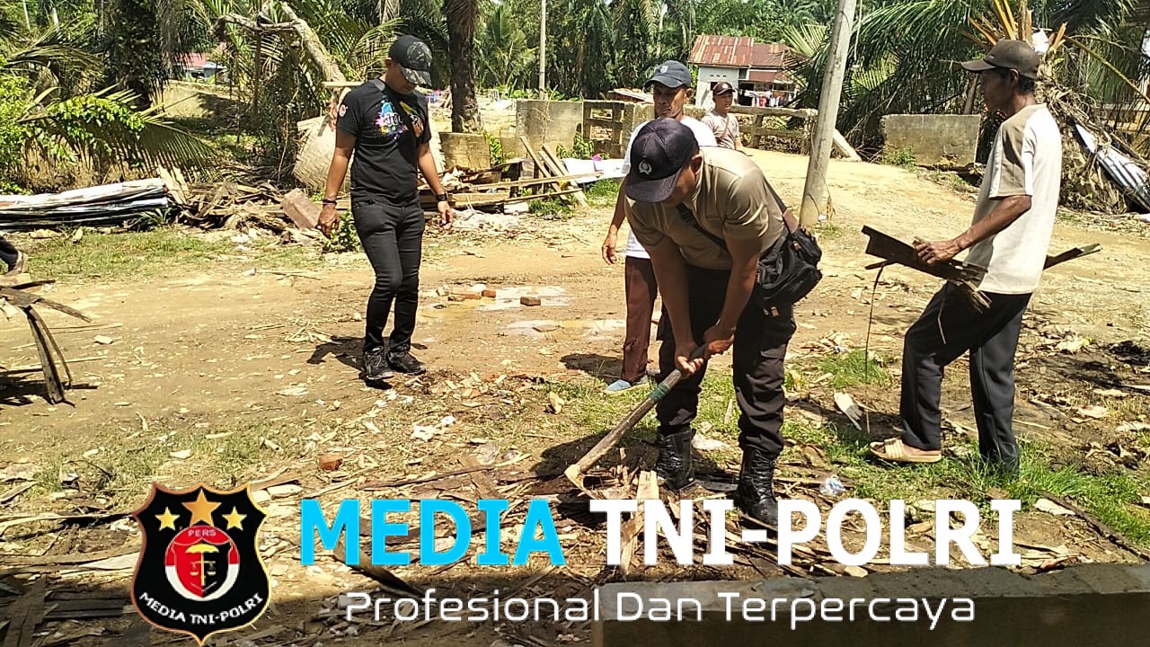 Polri Hadir untuk Pemulihan Pasca Banjir di Sei Lepan, Gelar Bakti Kesehatan dan Gotong Royong Bersama Warga