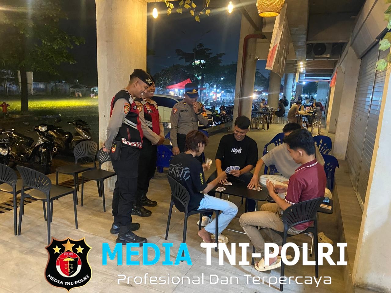 Patroli Pamapta Polres Tulang Bawang Barat, Pastikan Keamanan Warga di Tengah Malam Tetap Kondusif