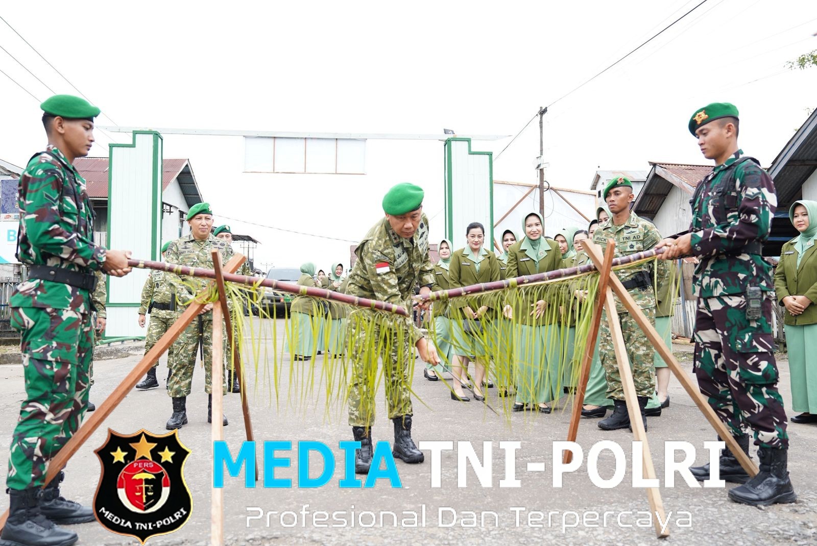 Serahkan Jabatan Danyonif TP 882/HB, Pangdam XII/Tpr Harapkan Jadi Batalyon “Mandiri” dan Penggerak Ekonomi