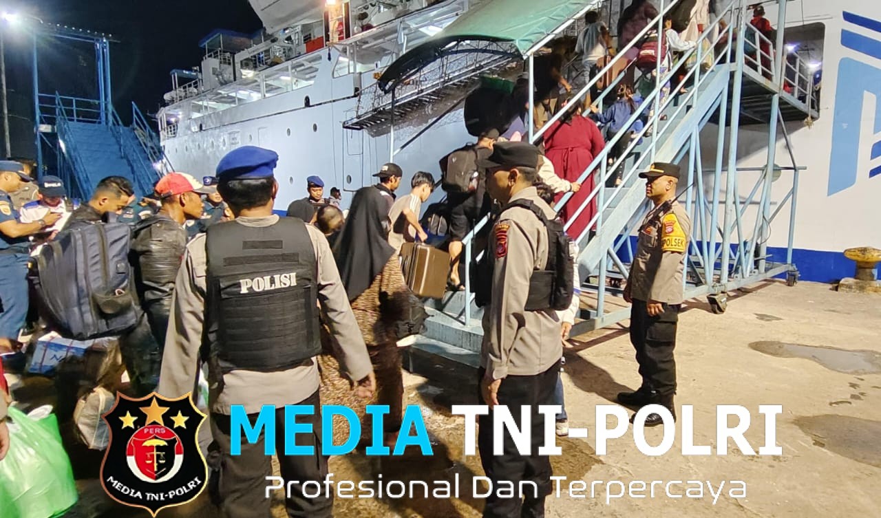 Akhir Tahun 2025 Embarkasi Keberangkaran KM Lawit Berlangsung Aman Kondusif di Pelabuhan Pelindo III Sampit