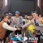 Dua Masyarakat Ucapkan Banyak Terimakasih Kepada Kapolres Indramayu, Motor yang Hilang Telah Kembali