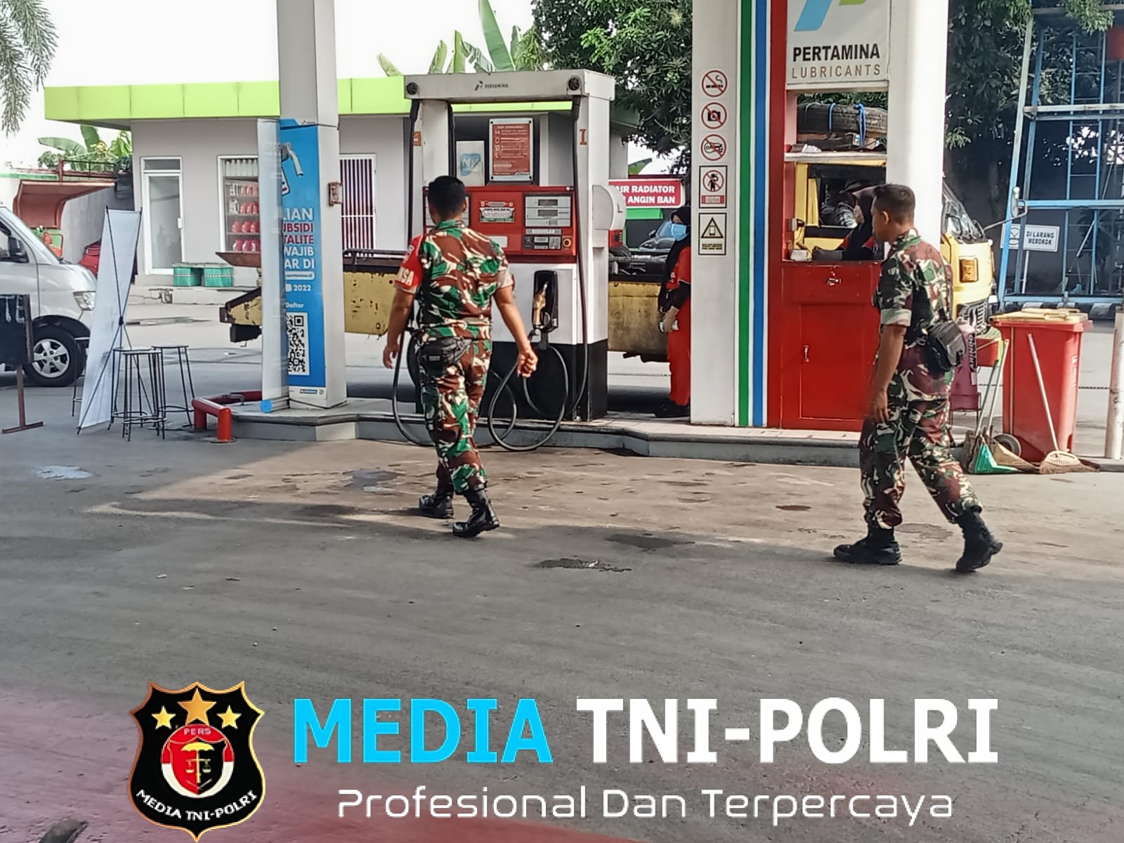 Jelang Perayaan Tahun Baru, Koramil Laksanakan Patroli Keliling Wilayah