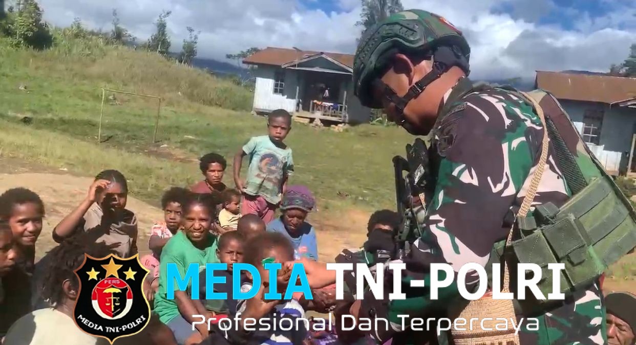 Pos Serambakon Satgas Yonif 751/VJS Anjangsana ke Kampung Seramkatok Pengobatan Gratis Door to Door, Warga Sambut Hangat dan Ceria