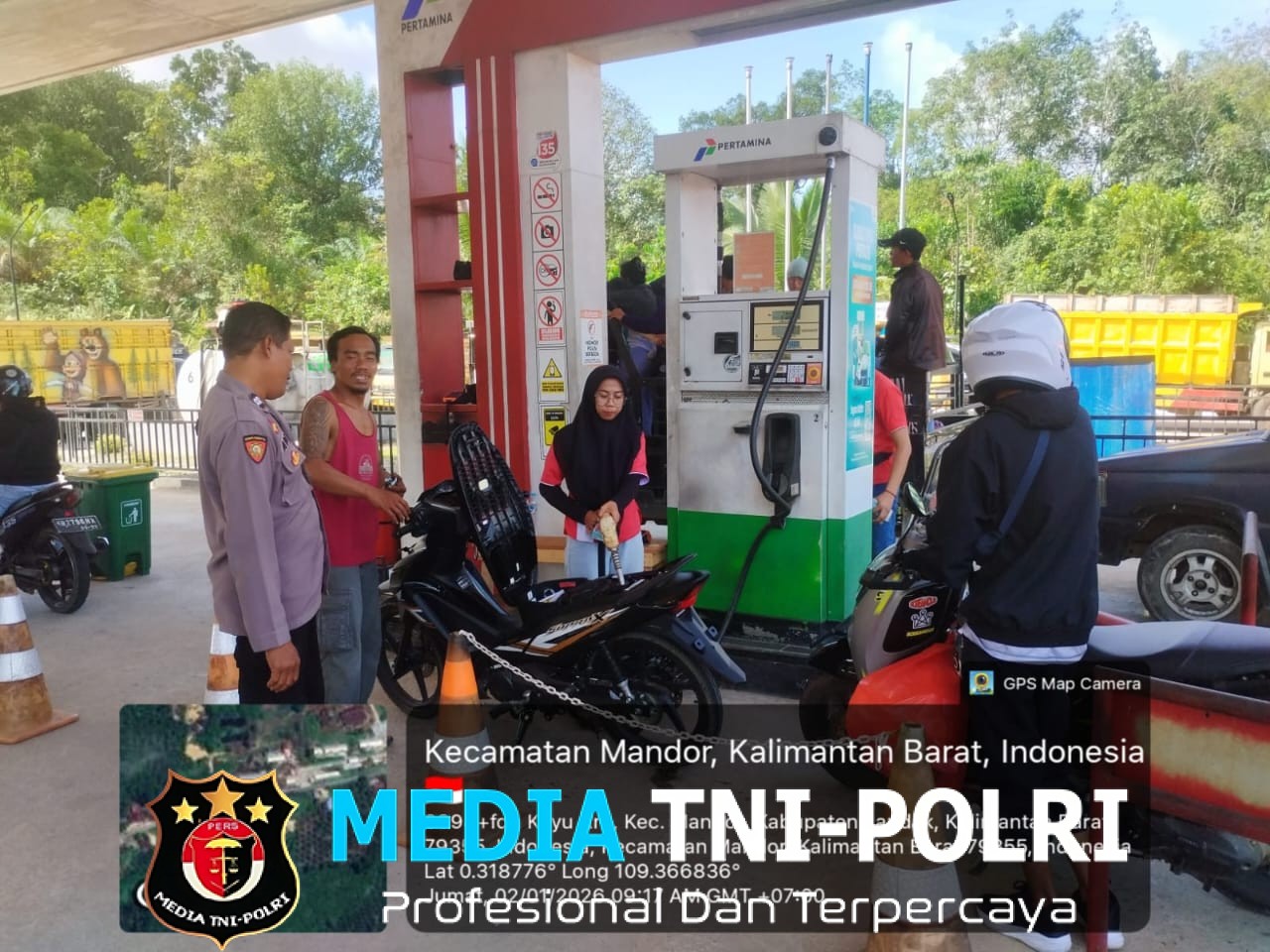 Polri Hadir di Tengah Masyarakat, Polsek Mandor Lakukan Patroli Dialogis Awal Tahun