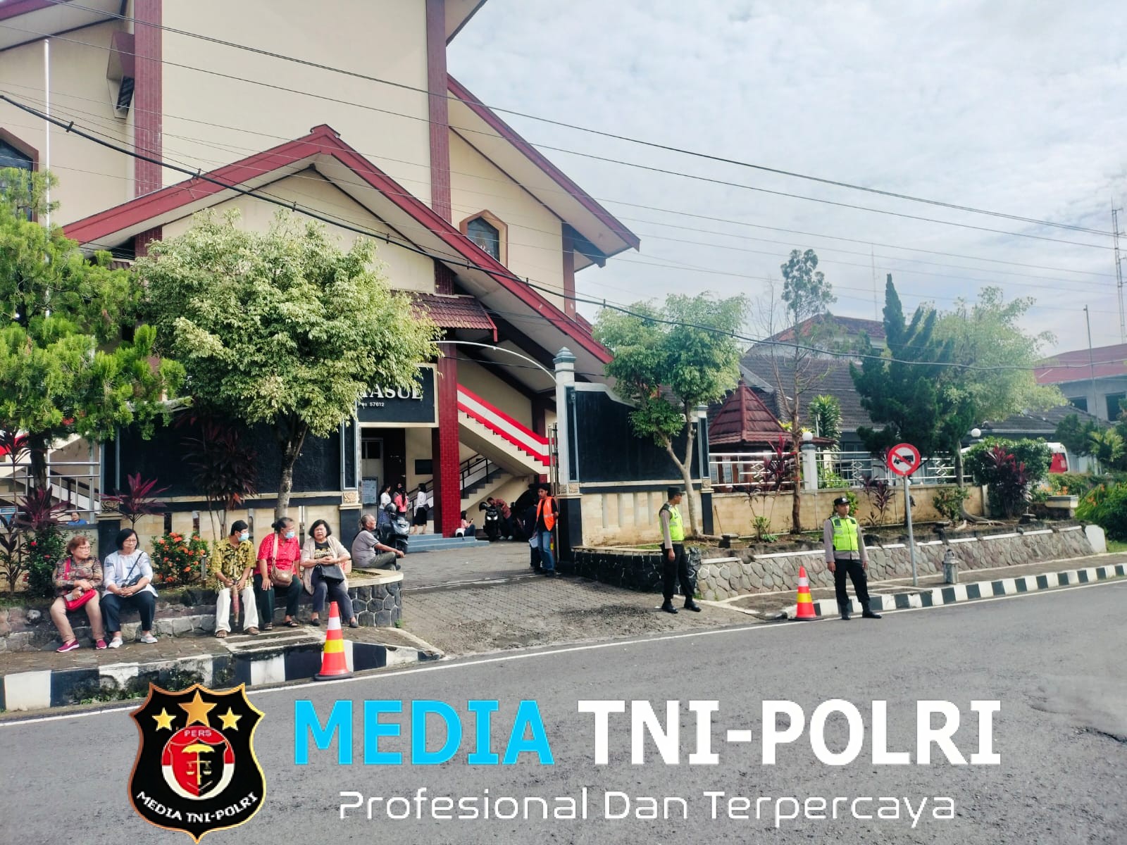 Polres Wonogiri Pastikan Ibadah Minggu Berjalan Aman di Sejumlah Gereja
