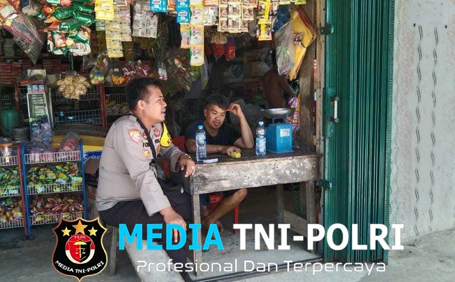 Jalin Kedekatan dengan Warga Binaan, Bhabinkamtibmas Desa Amawang Sampaikan Pesan Kamtibmas