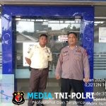 Di Bawah Terik Matahari, Polisi Tetap Humanis Sapa Warga Saat Patroli Siang