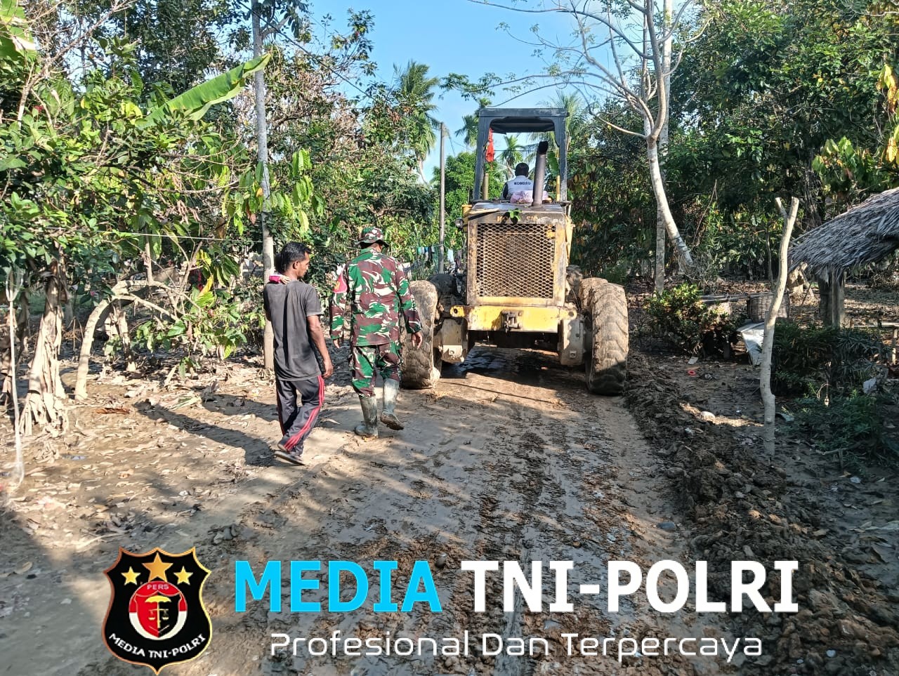 Pembersihan Akses Jalan Antar Desa di Langkahan Terus Berlanjut, TNI Dampingi Alat Berat Kementerian dan PUPR