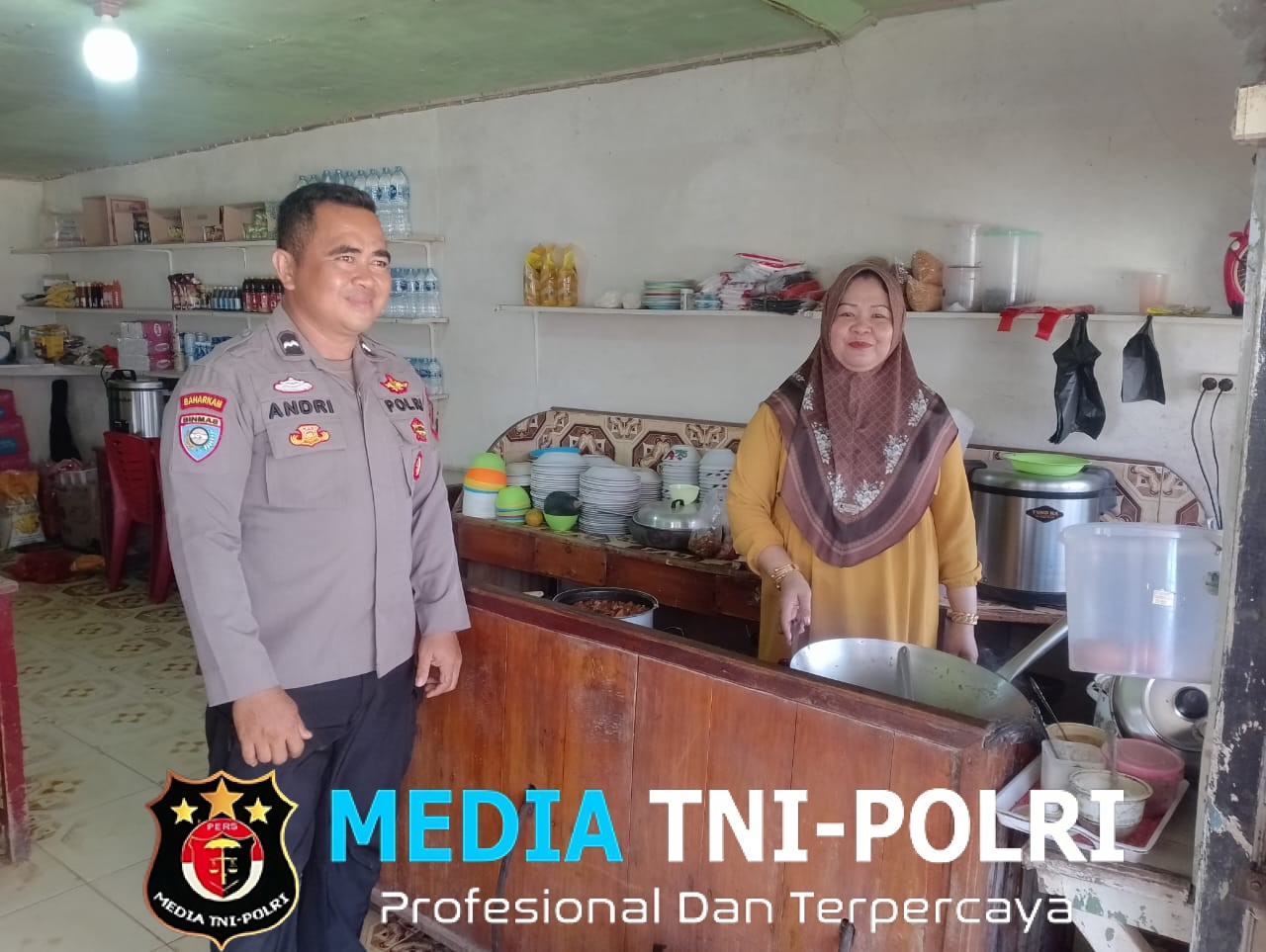 Patroli Sambang Polsek Kuala Behe, Berikan Himbauan Kamtibmas Kepada Masyarakat