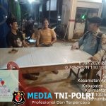 Patroli Malam Penuh Keakraban, Polisi Sapa Warga dengan Senda Gurau dan Pesan Kamtibmas