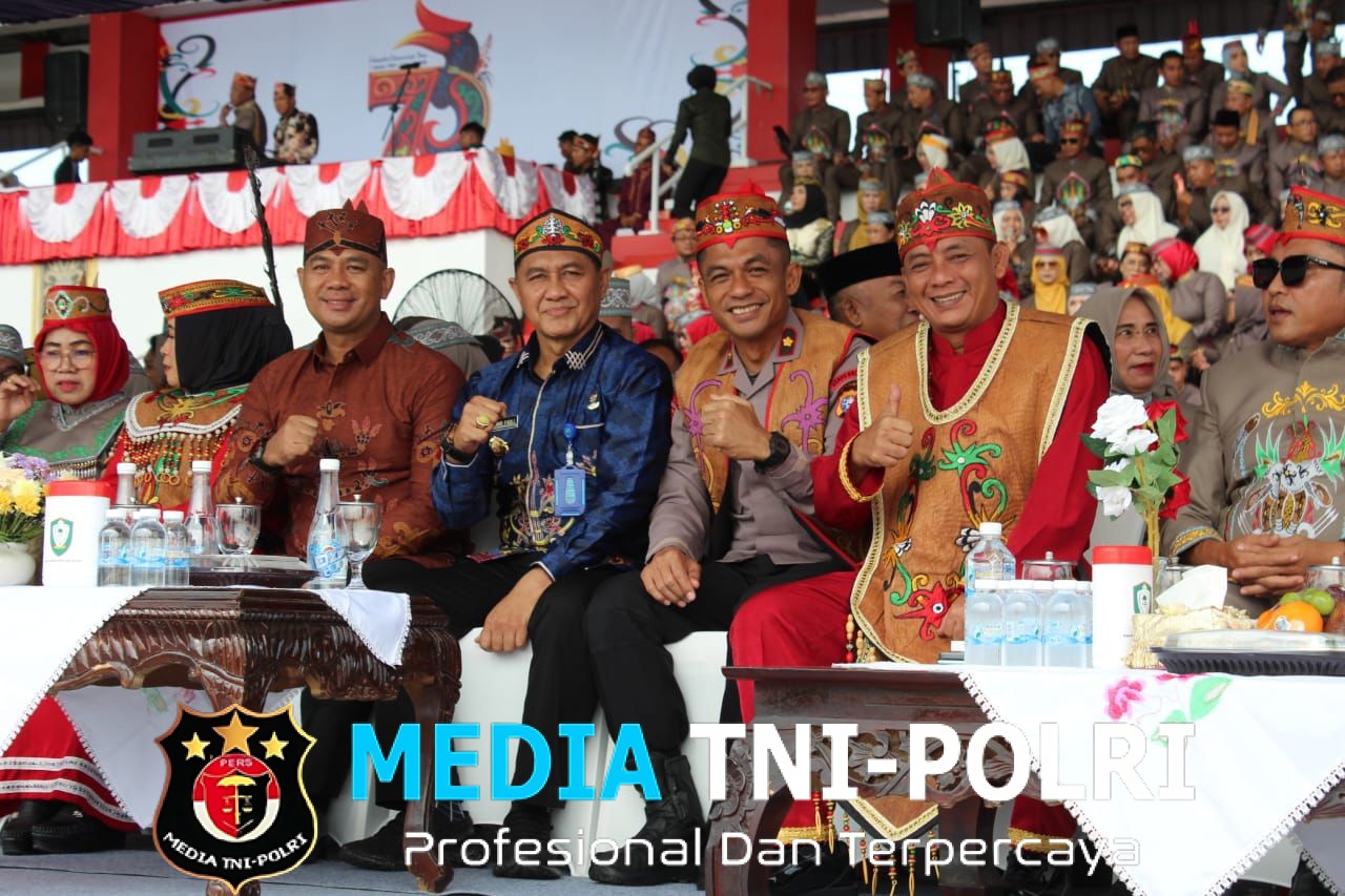 Danyon B Pelopor Hadiri Upacara Peringatan Hari Jadi ke-73 Kabupaten Kotawaringin Timur