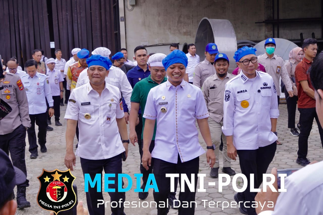 Bupati Pringsewu Riyanto Pamungkas Terima Kunjungan Dua Gubernur di Graha Pamungkas