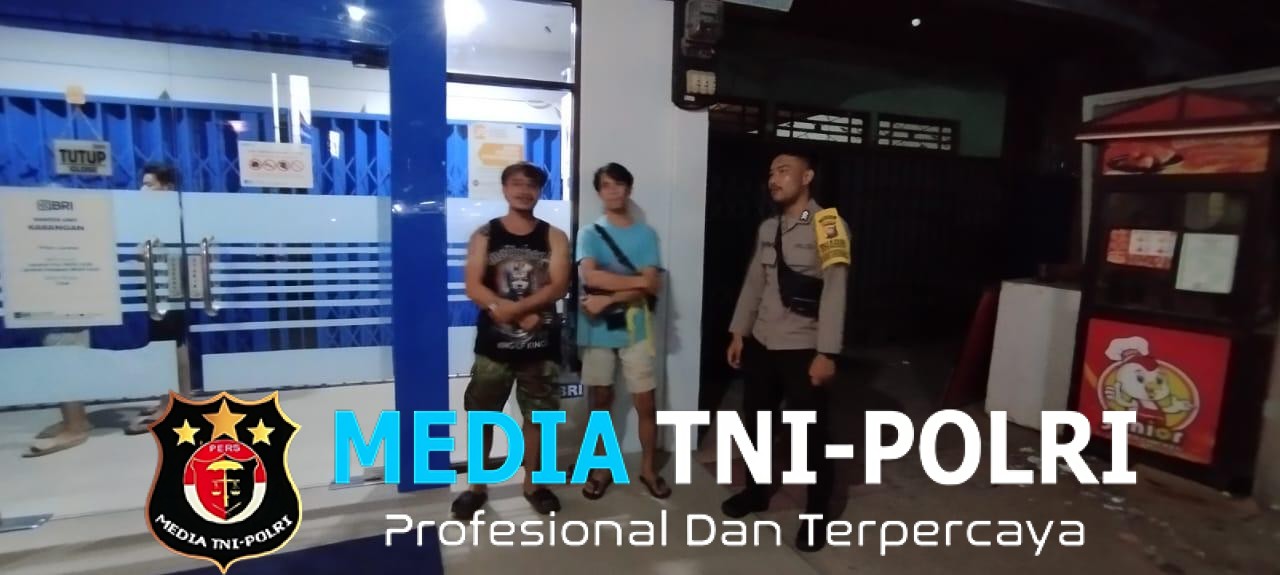 Patroli Rutin Malam Hari, Personel Polsek Mempawah Hulu Ciptakan Situasi Kamtibmas Kondusif