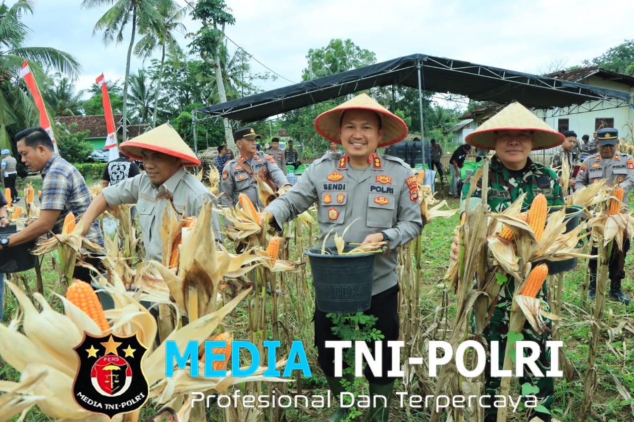Kapolres Tulang Bawang Barat Pimpin Kegiatan Penyerahan Rendisgar serta Penandatanganan Pakta Integritas dan Perjanjian Kinerja Tahun 2026