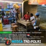 Duduk Bersama Warga di Malam Hari, Cara Polisi Jaga Keamanan Lingkungan