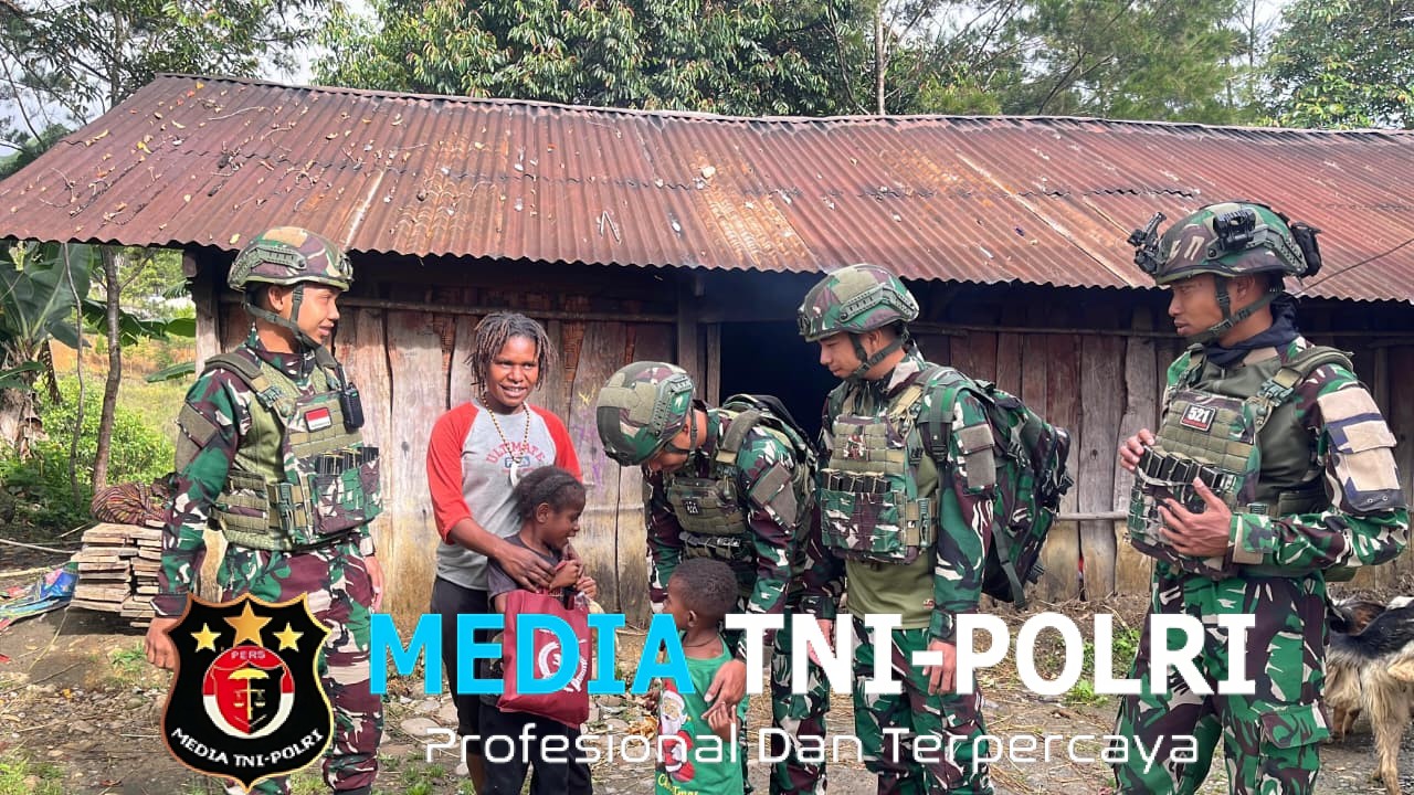 Binter Kokoh dan Kuat Satgas Yonif 521/DY Anjangsana Jalin Komunikasi dengan Tokoh Masyarakat