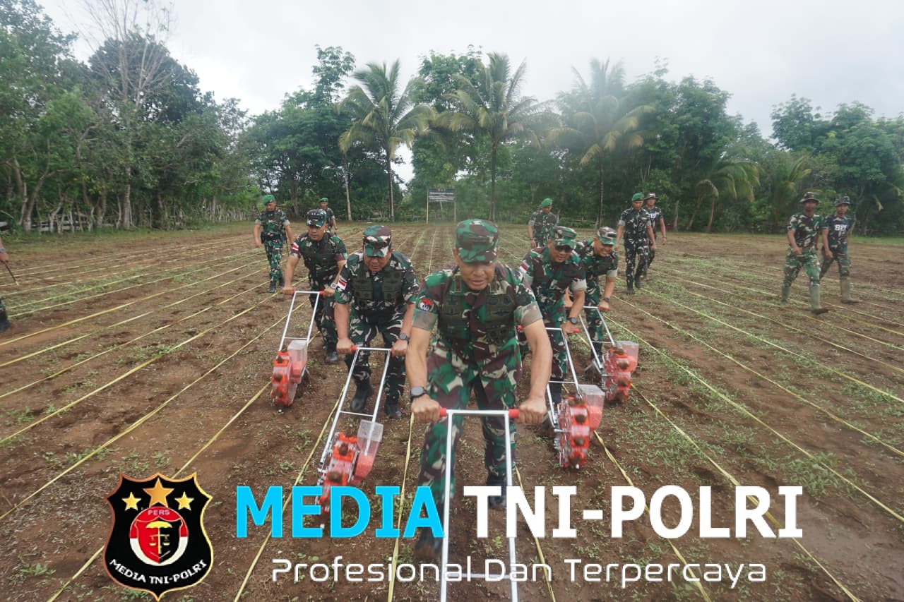 Pangdam XXIV/Mandala Trikora Dorong Prajurit Mandiri Pangan Yonif TP 817/Aoba Jadi Contoh Ketahanan Pangan di Perbatasan