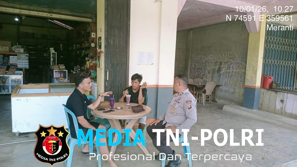 Patroli Siang Polsek Meranti, Polisi Ingatkan Warga Waspada Banjir