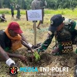 Sambut Hari Gerakan Satu Juta Pohon Sedunia, Satgas Yonif 643/Wns Tanam Ribuan Bibit Pohon