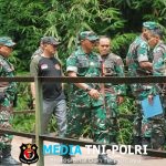 Dandim 0808/Blitar Dampingi Danrem 081/DSJ kunjungi Lokasi Sasaran Pembangunan Jembatan Gantung Di Blitar