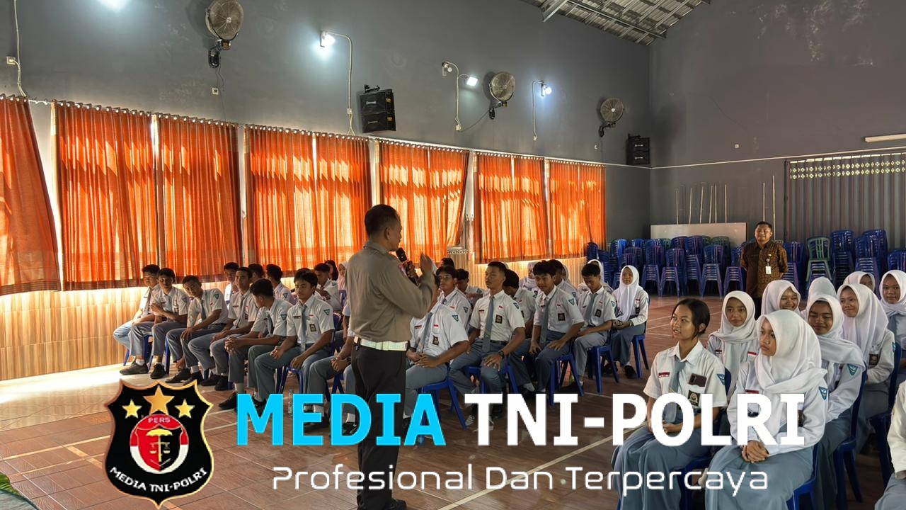 Satlantas Polres Wonogiri Sosialisasikan Keselamatan Berlalu Lintas ke Pelajar SMA N 1 Purwantoro