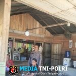 Sentuhan Humanis Polisi Saat Patroli Siang di Wilayah Meranti