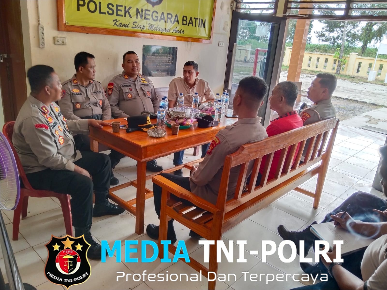 Kunker di Tiga Polsek, Kapolres Way Kanan Ajak Anggota Tingkatkan Kinerja dan Prestasi